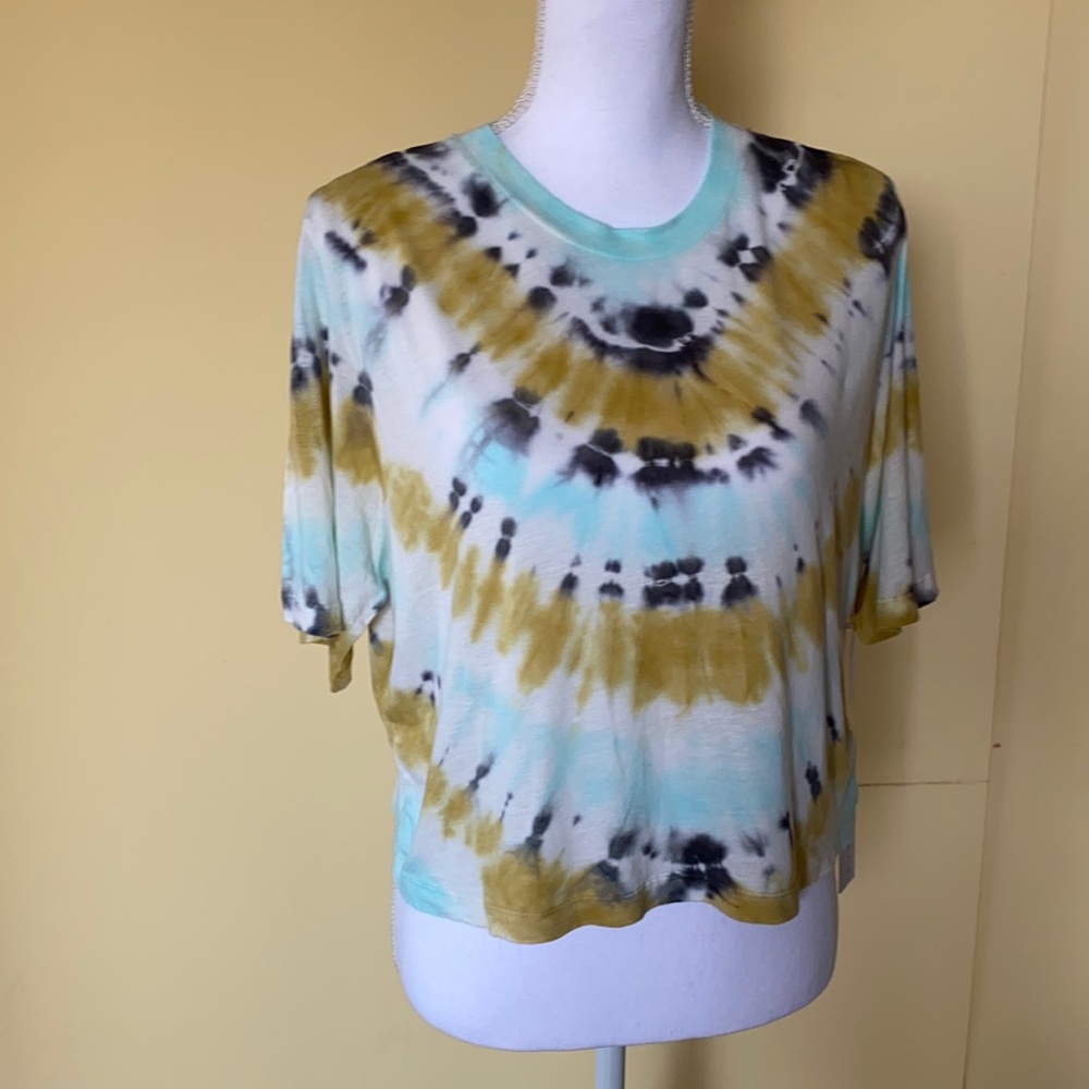 Young  fabulous & broke top size Large